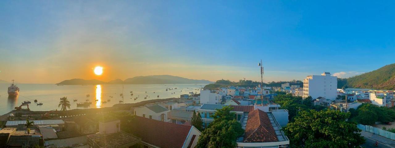 Aqua Seaview Hotel Nha Trang Bagian luar foto
