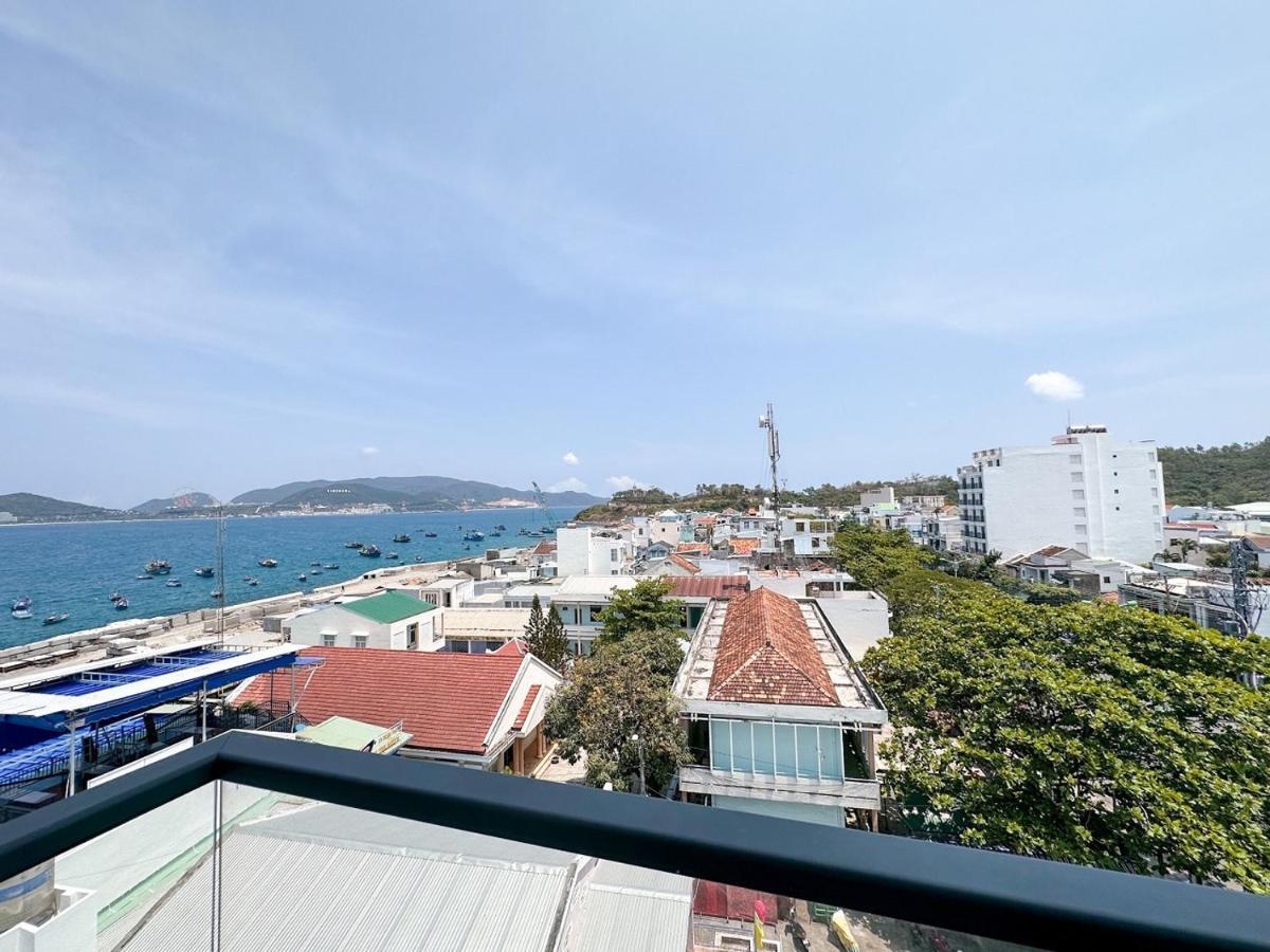 Aqua Seaview Hotel Nha Trang Bagian luar foto